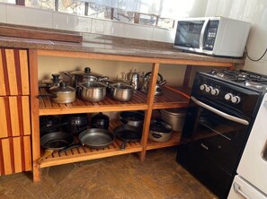 Refrigerador, microondas, horno y tostadora 