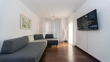 Deluxe Apartment | Living area