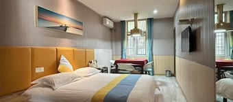 100 Inn (Wuhan Optics Valley Geoscience University)