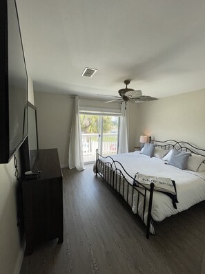 2 chambres, fer et planche Ă repasser, Wi-Fi, draps fournis