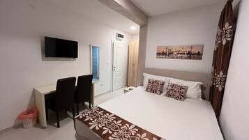 In-room safe, desk, laptop workspace, soundproofing