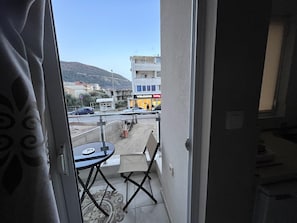 Deluxe-Zweibettzimmer | Balkon