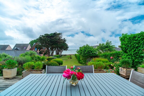 Outdoor dining - Côté Mer - Maison familiale accès privé à la plage (Sarzeau)