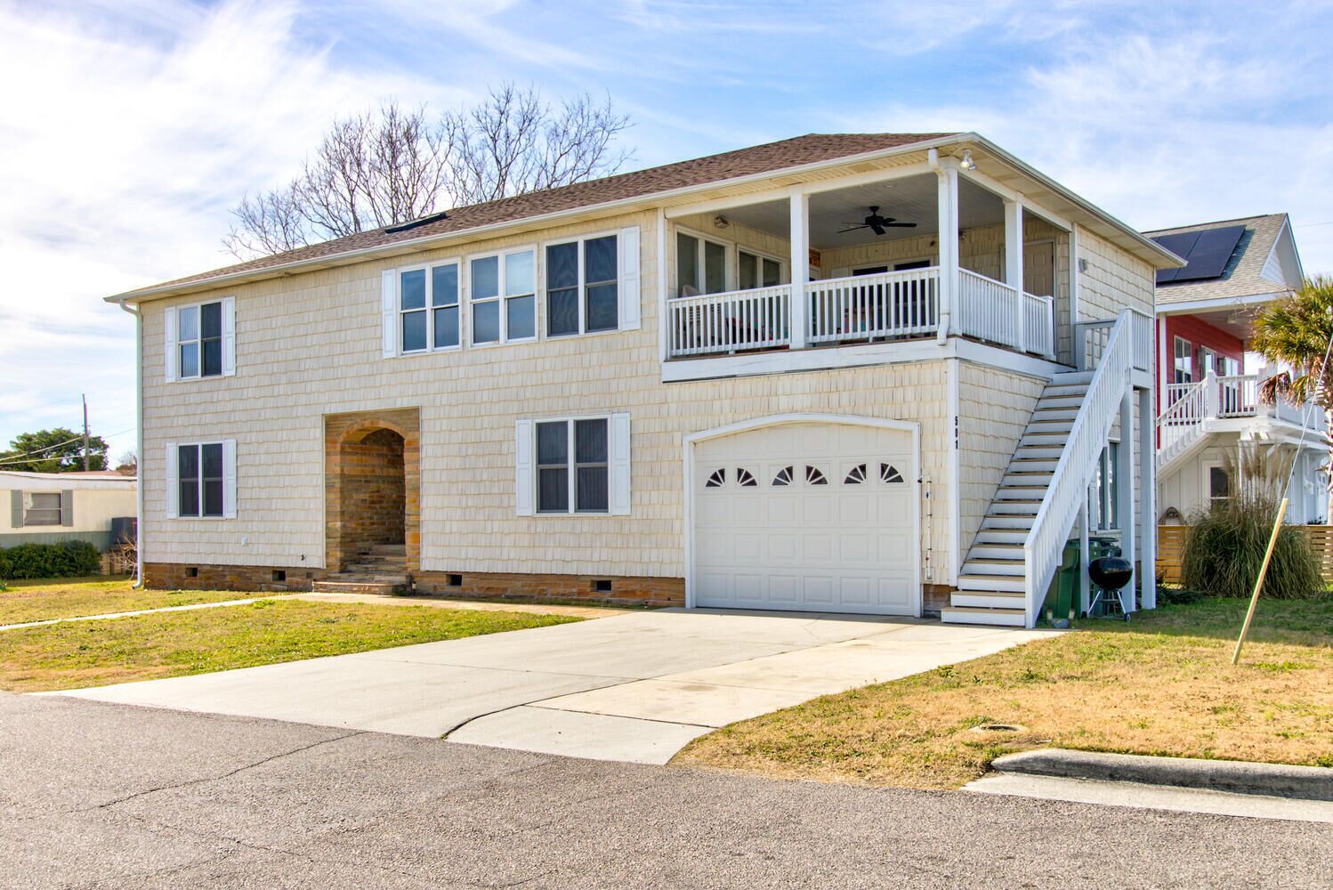 SFW501LB: Moore Beach Time Lower B-Cozy Studio in Walking Distance to Pier, Beac