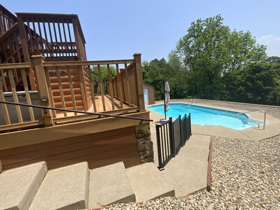 Quiet, Cozy Paoli Cabin Overlooking a Nice Pond