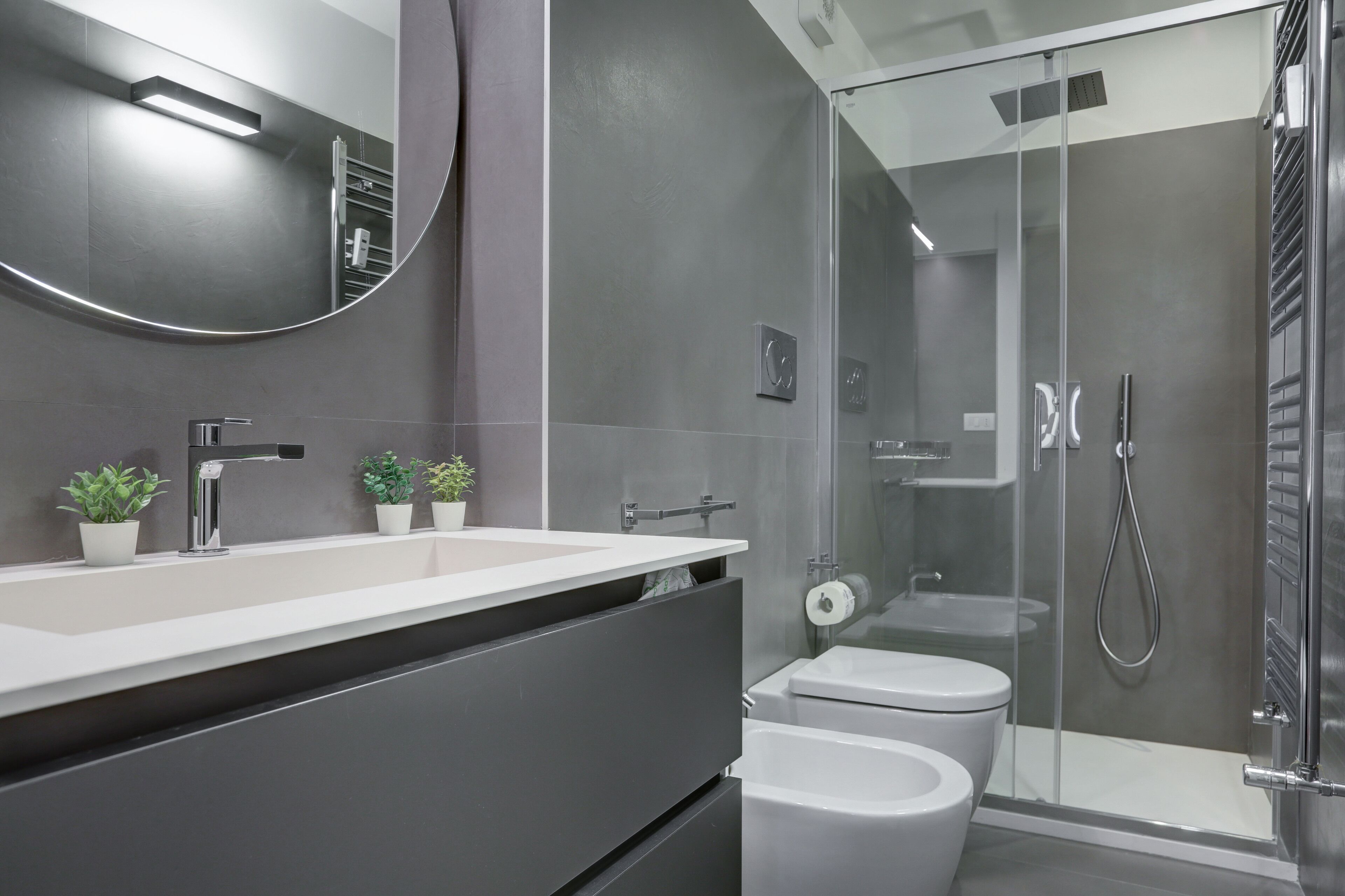 Deluxe Apartment | Bathroom