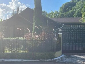 Exterior - Slice of Paradise (St. Mary Parish)