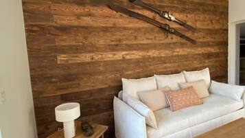 Télévision, livres, chaßne hi-fi