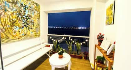 Beach Apartment /Gallery in Punta Hermosa