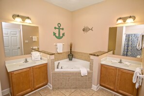 Vila, beberapa kamar | Kamar mandi | Handuk