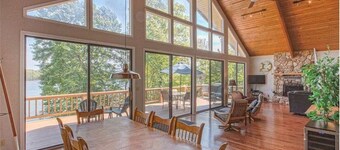 Waterfront home with deep water, skiing/tubing coves, firepit, pool table, SUP