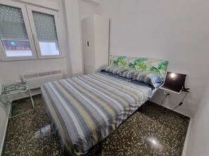 4 bedrooms, WiFi, bed sheets