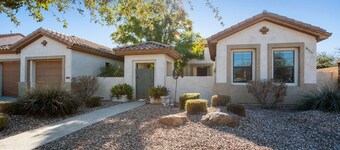 Elm Casita Apts by RedAwning