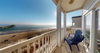 Pier Watch Villas 308 - 6 Bedroom Oceanfront 6 Condo by Redawning