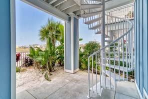 ハウス 5 ベッドルーム | 施設の敷地