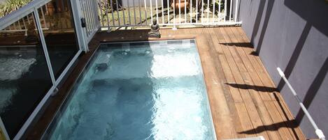 Outdoor pool, a heated pool
