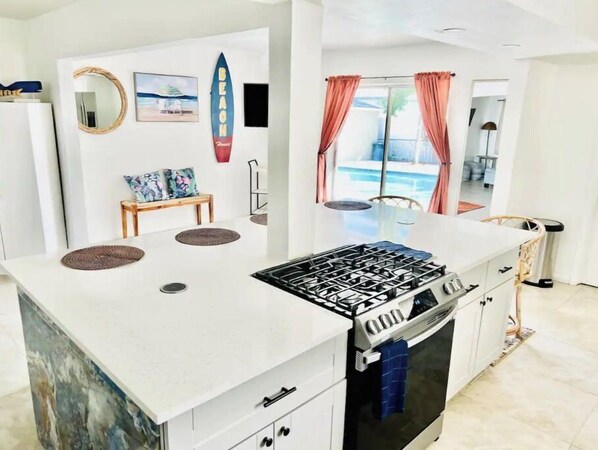 Fridge, microwave, oven, stovetop