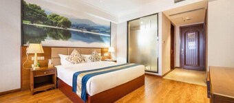 Tianju Caohai Holiday Hotel