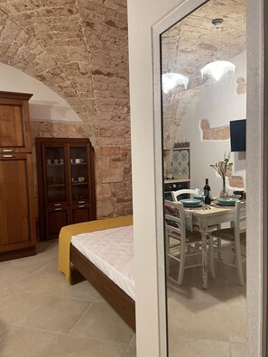 1 chambre, bureau, Wi-Fi, literie fournie