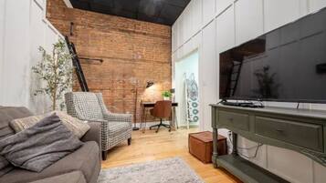 Smart TV, DVD player