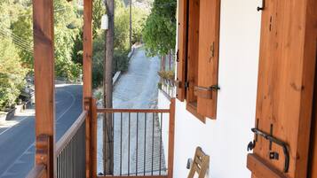 Panoramic Apartment | Balcony