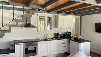 Casa | Cozinha privada | Geladeira, micro-ondas, fogão, cooktop