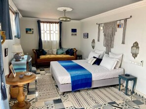 4 slaapkamers, een kluis op de kamer, een strijkplank/strijkijzer