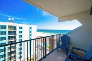 Property grounds - 2B Condo on the beach @ Island Winds West (Gulf Shores)