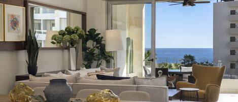 Televisor intel·ligent i estèreo