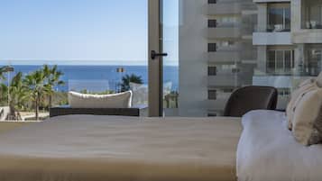 3 bedrooms, in-room safe, desk, iron/ironing board