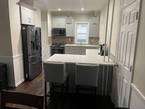 Lovely 1901 Victorian newly renovated 3 bed 2 bath