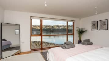 5 bedrooms, individually decorated, individually furnished, free WiFi