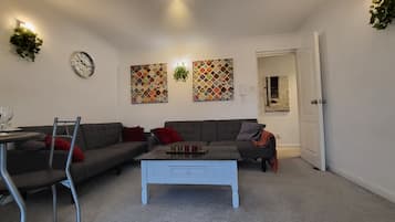 Apartment | Living area