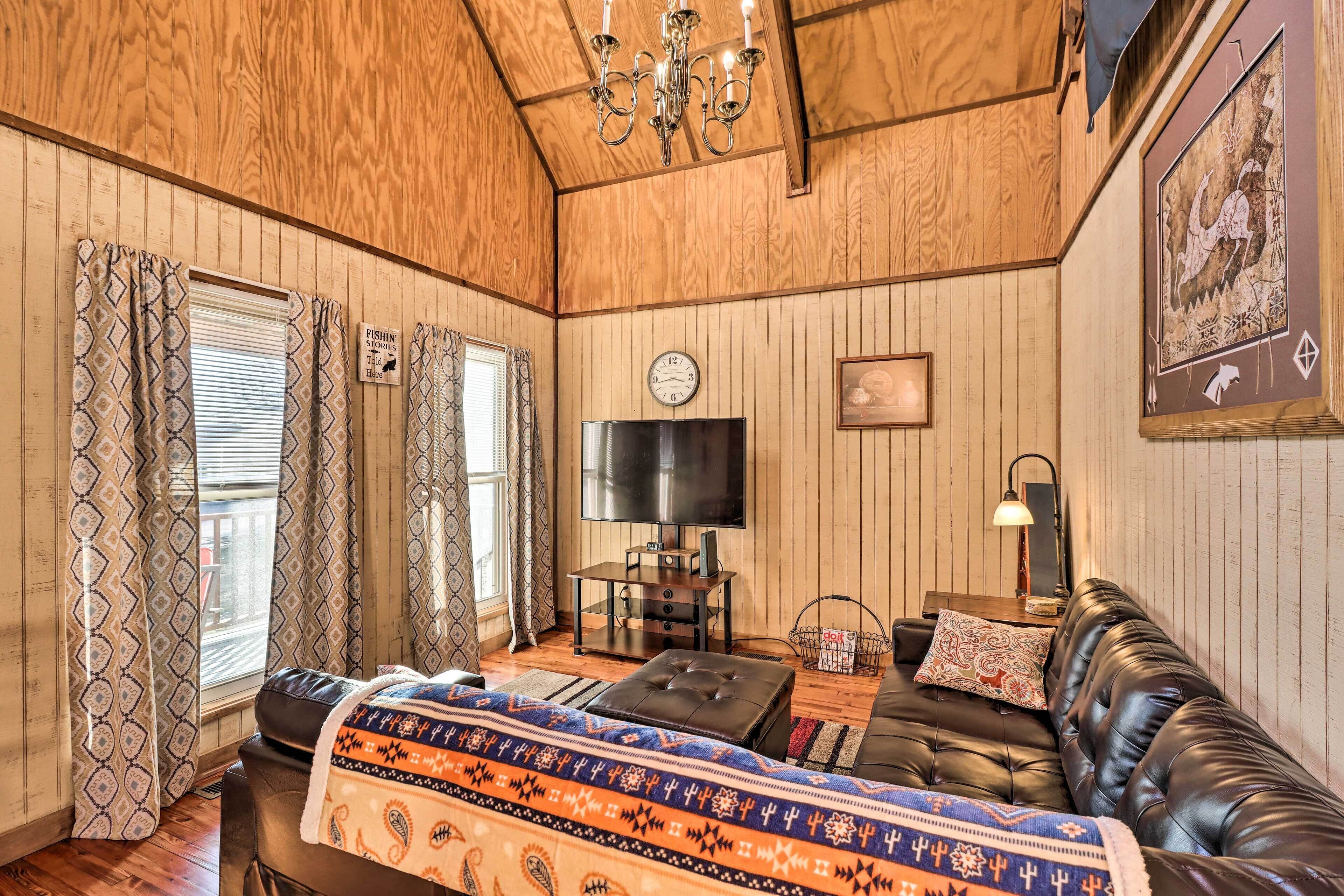 Calico Rock Home, Walk to White River & Dtwn!