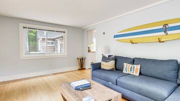 TV, DVD player, books, music library