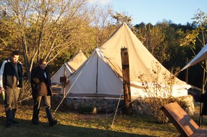 Family Tent, Patio, Mountain View | Bathroom | Shower, free toiletries, hair dryer, towels - Echological Hotel Restaurante & Spa (Lagos de Moreno)
