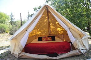 1 bedroom, desk, laptop workspace, free WiFi