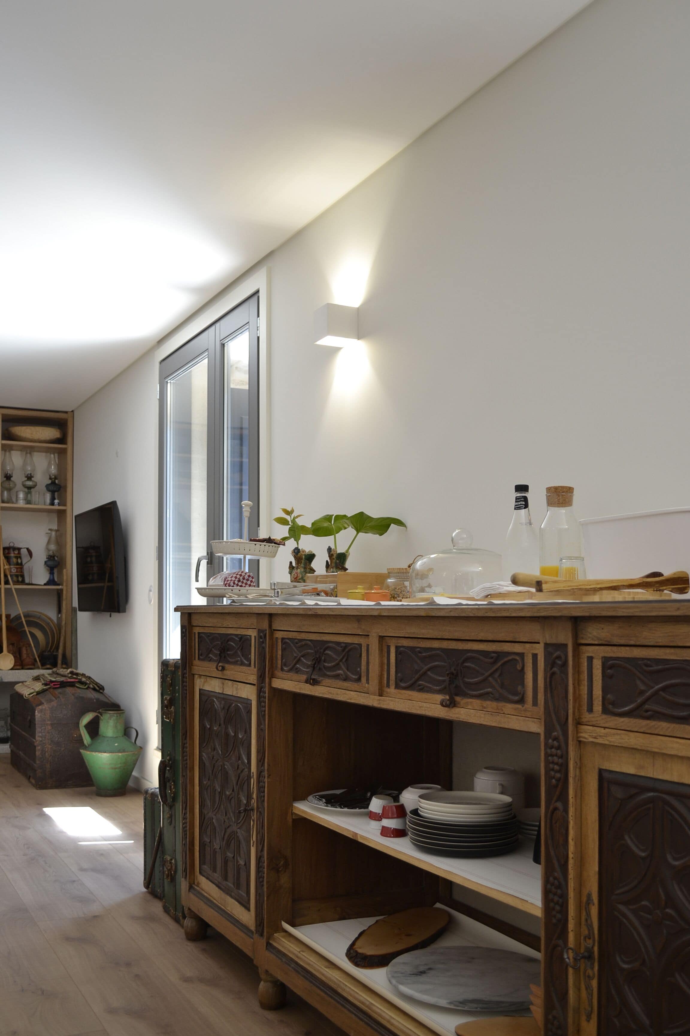 60-公分電漿電視、有線頻道、電視