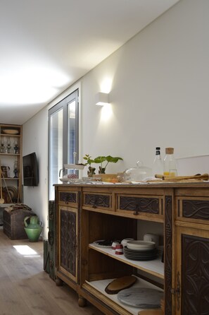 60-cm plasma TV with cable channels, TV - Casa Quinta do Crasto - Paredes de Coura (Paredes de Coura)