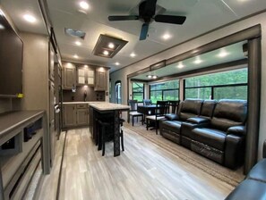 Dining - #2 DreamRetreat2021 RV-2bdrm wake2 forest/animals (Kalispell)