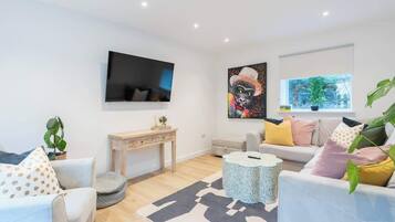 Smart TV, books, offices
