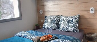 Refuge Cosi: apartment in a residence at the foot of the mountains overlooking the river 