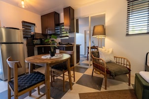 Oven, dishwasher, toaster, cleaning supplies