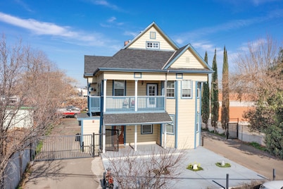 Cozy 1bdr/1br near downtown