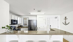 Private kitchen - 10th Floor Sweeping Views of the Gulf. Steps from Beach Access. (Pensacola Beach)