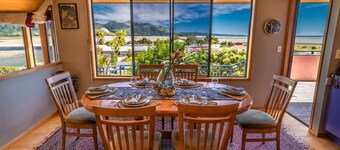Aorere House - Collingwood Holiday Home