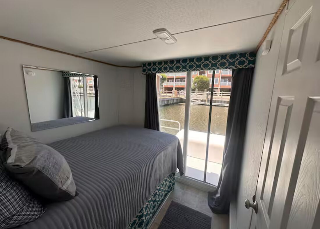 1 多间卧室、收费 WiFi、床单