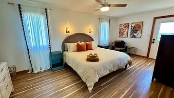 2 chambres, fer et planche à repasser, Wi-Fi, draps fournis