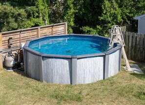 Outdoor pool - Knot On Call: OceanViews/Pool/MultiUsePath (Kill Devil Hills)