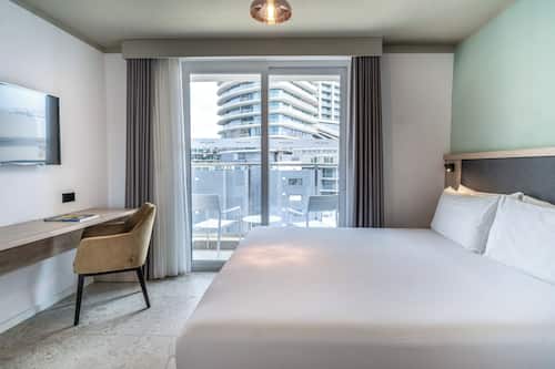 Standard Room, 1 King Bed